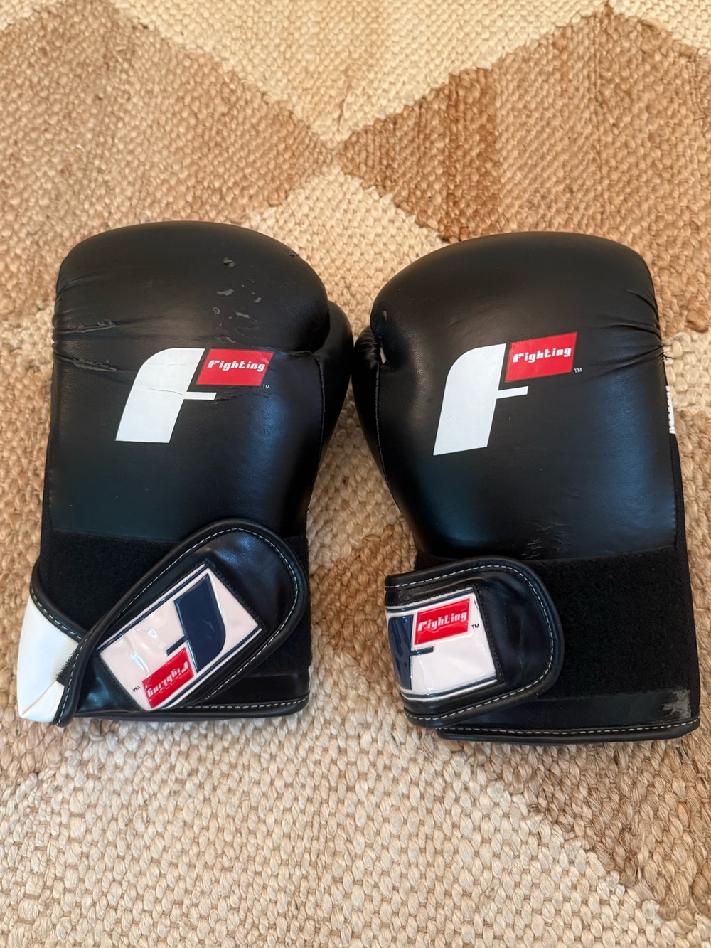 Title Boxing Fighting Leather Training Boxing Gloves